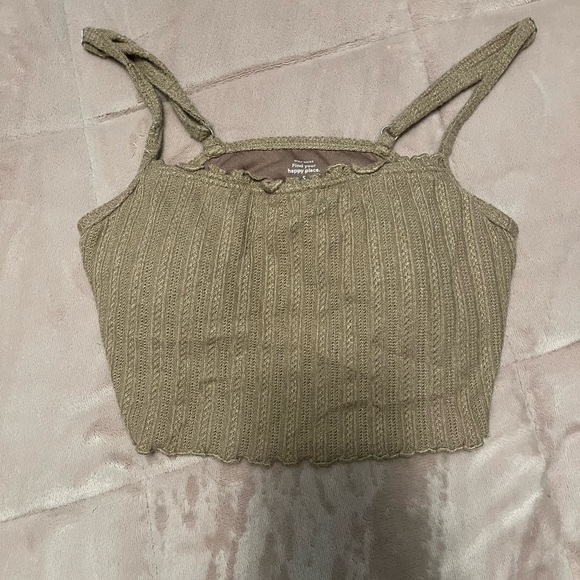 Hollister tan crop top with pads - Picture 1 of 2